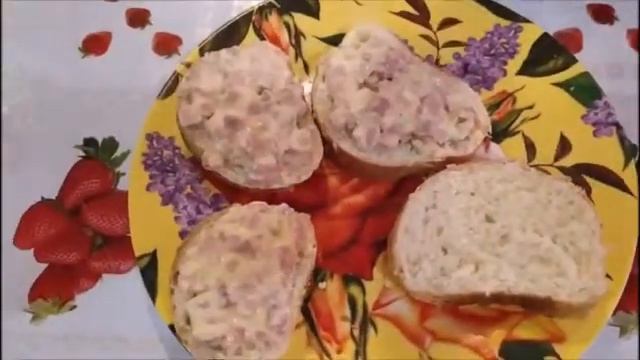 ЕШЬ И ЕЩЁ ХОЧЕТСЯ!!! БУТЕРБРОДЫ ГОРЯЧИЕ С КОЛБАСОЙ! смотреть онлайн