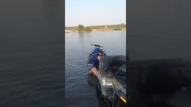 На пруду Осетрово в буракове смотреть онлайн