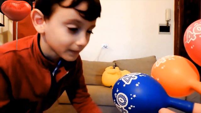 Daddy Finger Nursery Rhymes /Узнай цвета с воздушными шарами смотреть онлайн