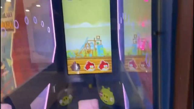 İce angry birds arcade ball machine arcade machine. смотреть онлайн