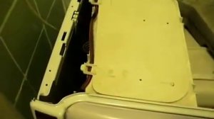 Ремонт стиральной машинки Ariston. Устранение протечки.