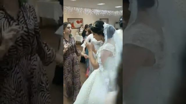 Цыганская свадьба в Астрахани. 10.08.22 . Gypsy wedding in Astrakhan. August 10, 2022. смотреть онлайн