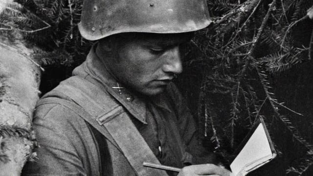 Полчаса до атаки    --  В Высоцкий