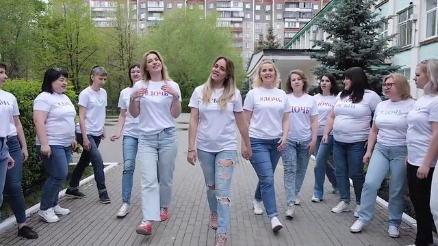 Песня в подарок от родителей на выпускной. 9Г / Челябинск Школа 15 / 2022 смотреть онлайн