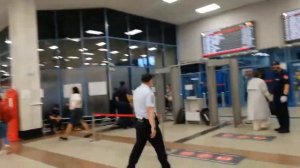 На ж/д вокзале Ростова Главного ( на Дону который))