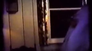 В лесах приквел фильма Зловещие мертвецы) 1978