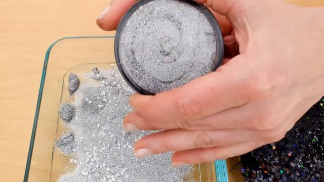 Holo vs Black - Mixing Makeup Eyeshadow Into Slime! Special Series 126 Satisfying Slime Video смотреть онлайн