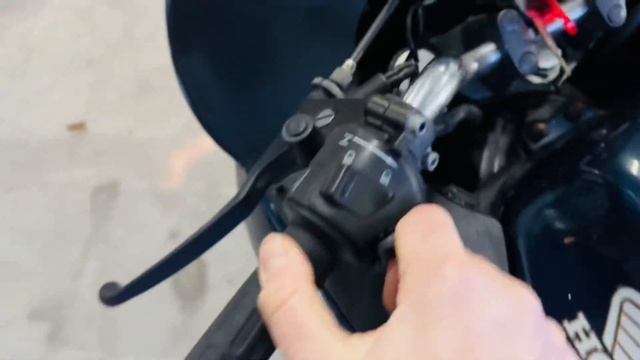 Honda NT650V DEAUVILLE из Европы. Холодный запуск ? смотреть онлайн