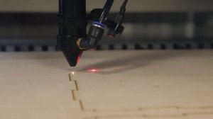 Особенности резки и гравировки фанеры на лазерном станке.
