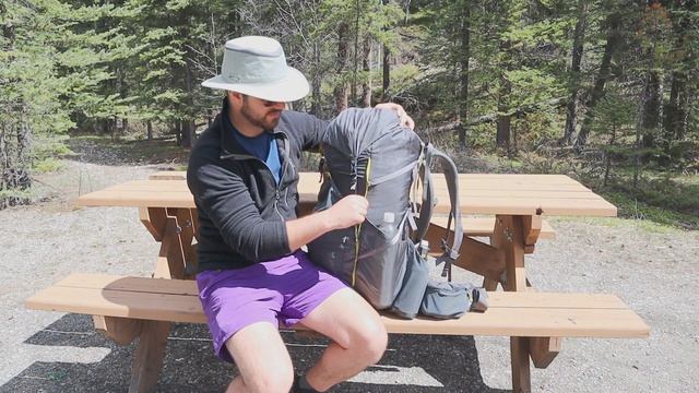 REI Flash 55 Pack Review (Updated Design) смотреть онлайн