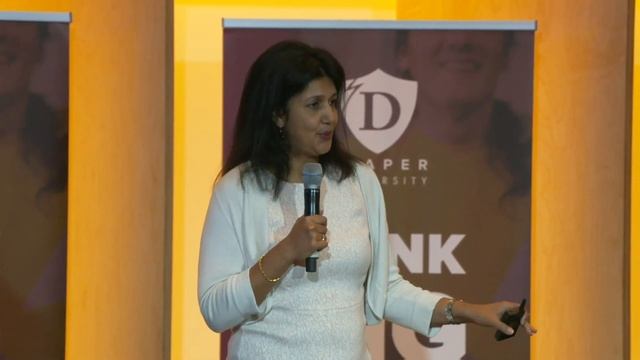 Innovating at Every Level as a Team | Oracle Marketing Cloud VP of Product Development Srishti Sofa смотреть онлайн