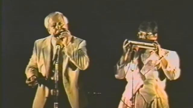 Harmonica Hotshots Blowin' in the Wind.avi смотреть онлайн