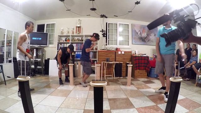 Minute to Win It: Suck It Up (Last Man Standing) смотреть онлайн