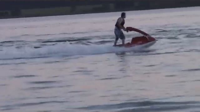 Kawasaki Jet Ski 550 смотреть онлайн