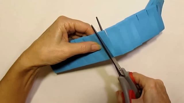 Красивая Новогодняя Гирлянда из бумаги Своими Руками. Поделки на Новый год 2020. смотреть онлайн