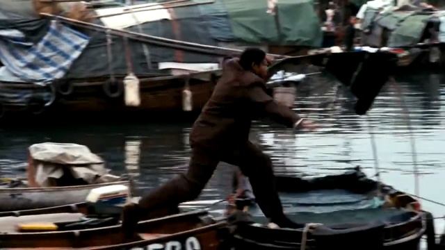 Жан Клод Ван Дам в рекламе Mentos смотреть онлайн