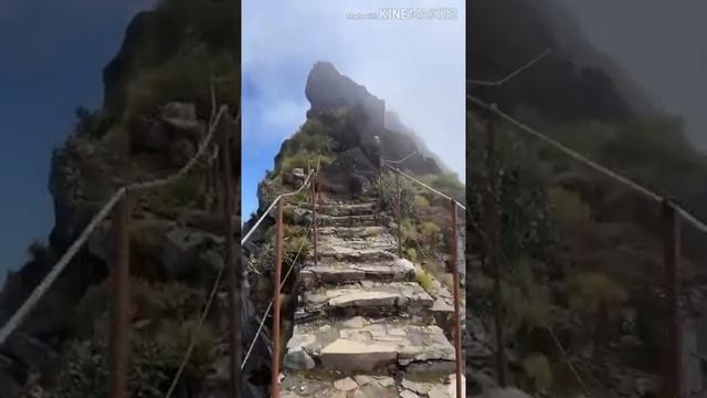 Горы в Португалии в апреле 2022 #spain #mountains #горы #портуалия #portugal смотреть онлайн