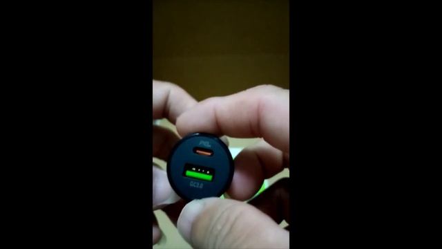 Hoco Z47A 30W Car Charger смотреть онлайн