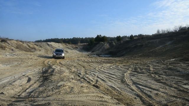 Dacia Duster 4x4 sand drift and some sand offroad смотреть онлайн
