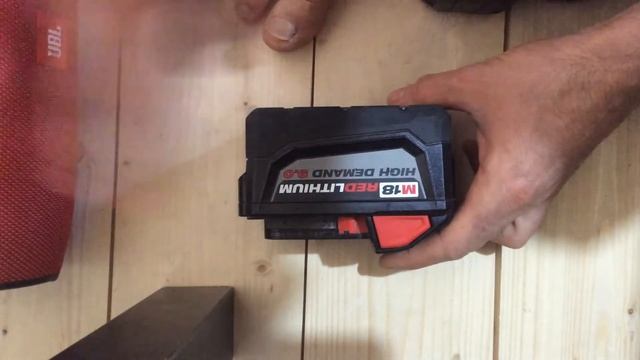 Аккумулятор Milwaukee 9.0 ампер