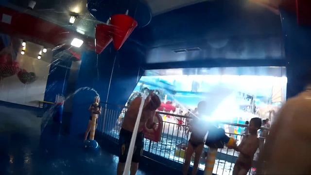 Вместе с GOPRO #11 "Аквапарк Лимпопо (г.Екатеринбург)" смотреть онлайн