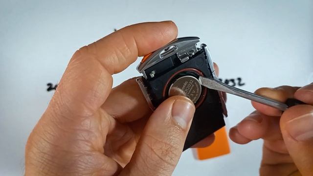 Volvo XC60 Key Fob Battery Replacement (2017 - 2018) смотреть онлайн