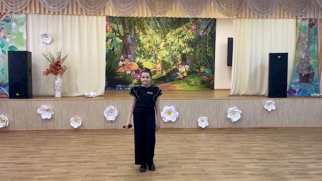 Муз. и сл. Ю.Началовой "Учитель", исп. Шамаева Азалия смотреть онлайн