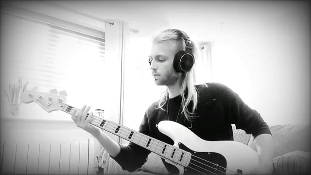 Kansas - Carry On Wayward Son - Bass Cover смотреть онлайн