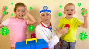 Лера учит малыша здоровым привычкам