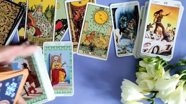 У Чонгука есть девушка?А может в отношениях с #Jin #Jimin #Taehyung #taekook Secrets of Tarot смотреть онлайн