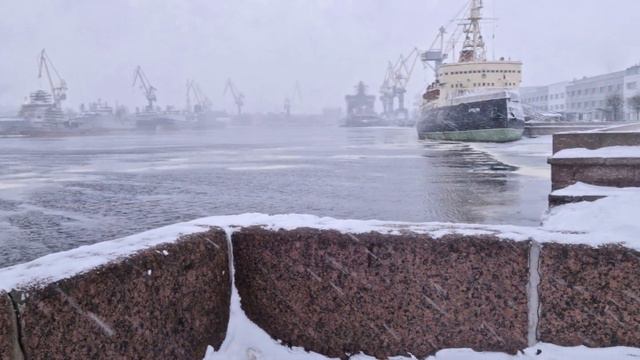"ШЁЛ ТРЕТИЙ МЕСЯЦ ЗИМЫ"... (Фото Елены Жуковой (СПб), музыка - Markus Schulz - Roder Shah - JES) смотреть онлайн