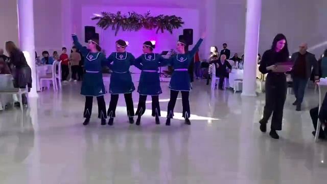 Армянский танец «Поппури» - Студия танца ARAMOVNA DANCE смотреть онлайн