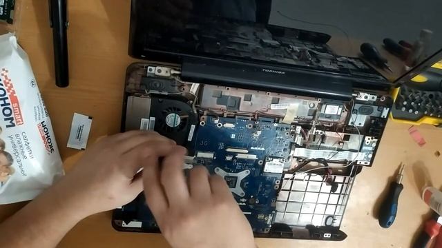 Toshiba SATELLITE L505-13V ставим i7 620m смотреть онлайн