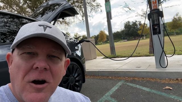 Tesla Model Y Public Charging With J1772 Adapter смотреть онлайн