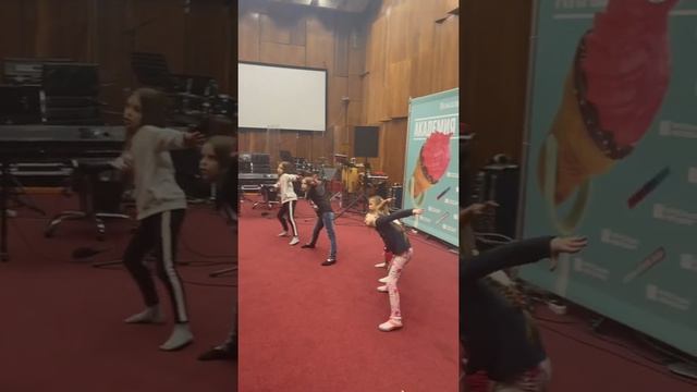 Как проходят занятия в Утренняя звезда смотреть онлайн