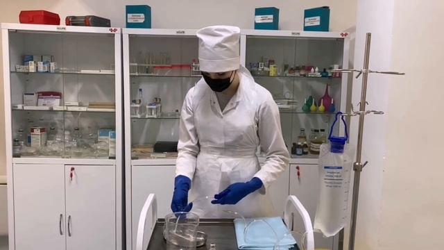 Постановка очистительной клизмы смотреть онлайн