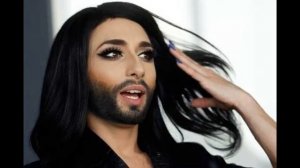 Почему у женщин растут усы?