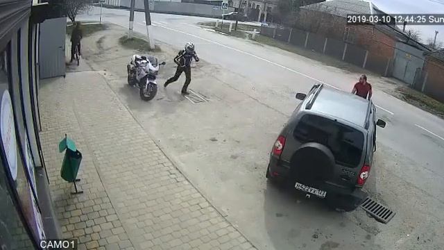 Быстрый VS пьяный./мотоцикл против машины смотреть онлайн