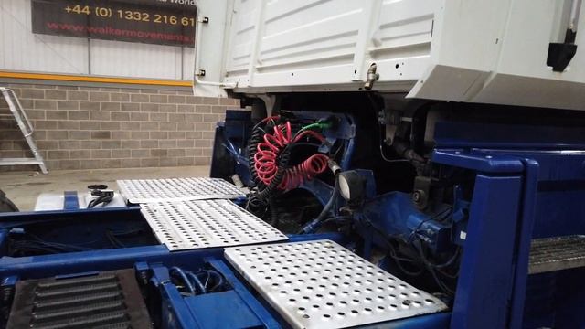 RENAULT MAGNUM 520 EURO 5, 6 X 2 TRACTOR UNIT - 2011 - KU61 UFM смотреть онлайн