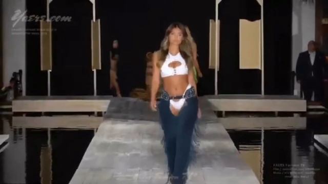 Sofia Jamora, Sierra Skye, Yovanna Ventura fashion runway compilation! (WOW!!) смотреть онлайн