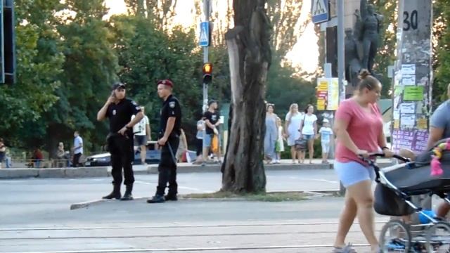 В Николаеве жители перекрыли проспект Богоявленский-2 смотреть онлайн