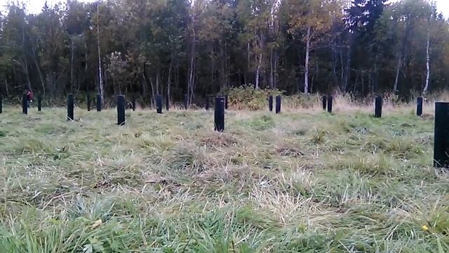 Свайно-винтовой фундамент на небольшом перепаде высот. Архангельская область. ООО "СВ-Фундамент" смотреть онлайн