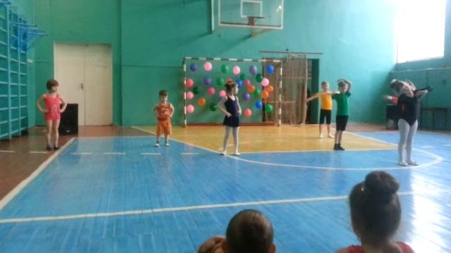 Tanec malisej-"top-top"2016 смотреть онлайн
