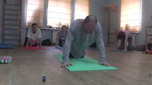 йога в Центре Цветок Жизни смотреть онлайн