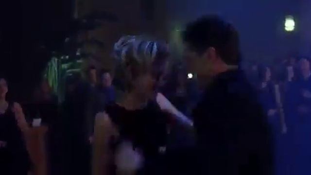 Танец из фильма Взрыв из прошлого.mp4 смотреть онлайн