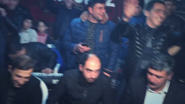 Men Bularnan Bu Saat Mirtlashacam / Deyishme Meyxana 2015 смотреть онлайн