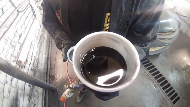 Как красить жидкой резиной Rubber paint ЧАСТЬ 3 _ Замешивание и покраска первых слоев смотреть онлайн