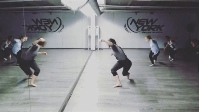 Calum Scott - Dancing On My Own Dance Choreography смотреть онлайн