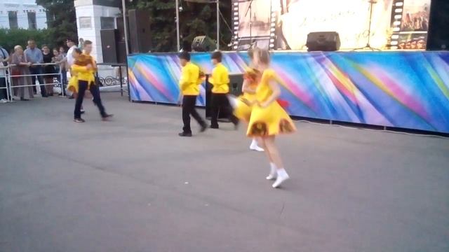 "Танец Кадриль" смотреть онлайн