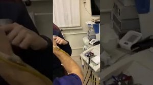 Как проводится вакуумное промывание миндалин на Тонзиллоре